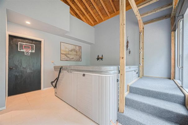 Hot Tub, Interior, Recessed Lighting, Wooden Beams, Wooden Ceilings