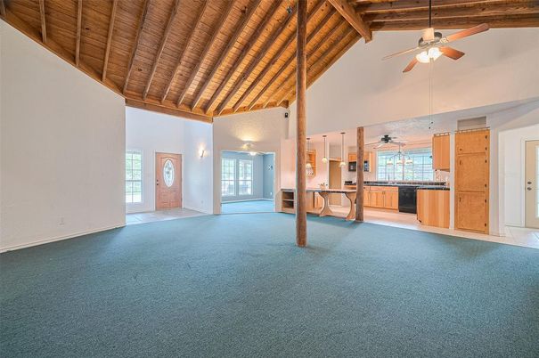 Empty room, Interior, Kitchen, Wooden Beams, Wooden Ceilings