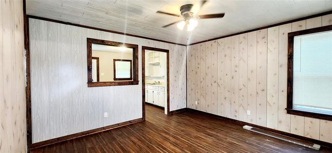 Empty room, Interior, Wood Texture Flooring, Wooden Walls