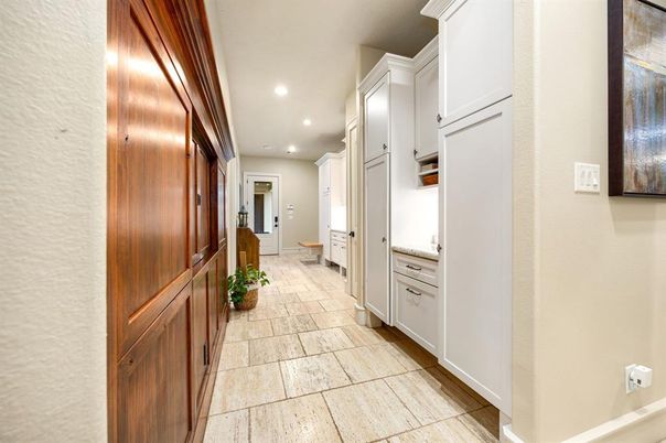 Interior, Recessed Lighting