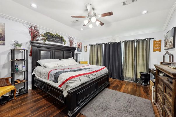Bedroom, Interior, Recessed Lighting, Wood Texture Flooring