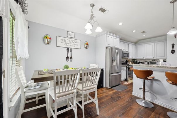 Dining room, Interior, Kitchen, Pendant Lights, Recessed Lighting, Wood Texture Flooring