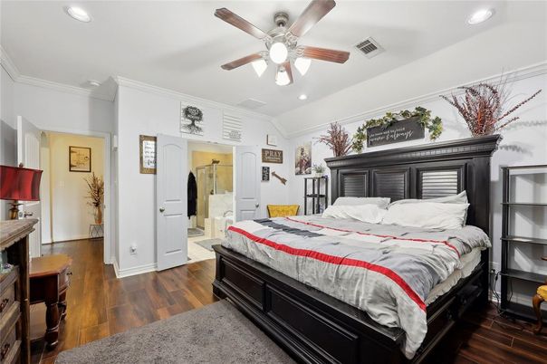 Bedroom, Interior, Recessed Lighting, Wood Texture Flooring