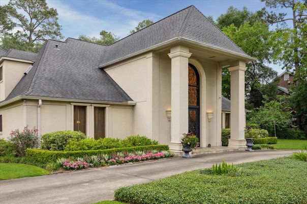 Exterior, Facade, French Provincial