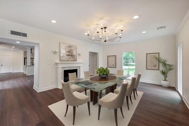 Chandelier, Dining room, Fireplace, Interior, Recessed Lighting, Wood Texture Flooring