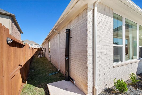Backyard, Exterior