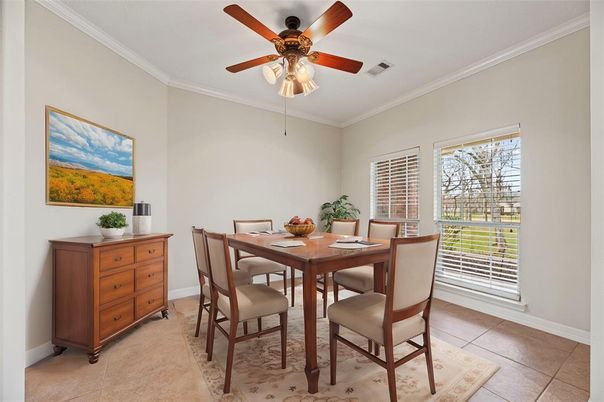 Dining room, Interior