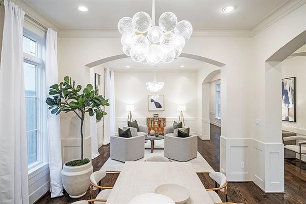 Chandelier, Dining room, Interior, Living room, Recessed Lighting, Wood Texture Flooring
