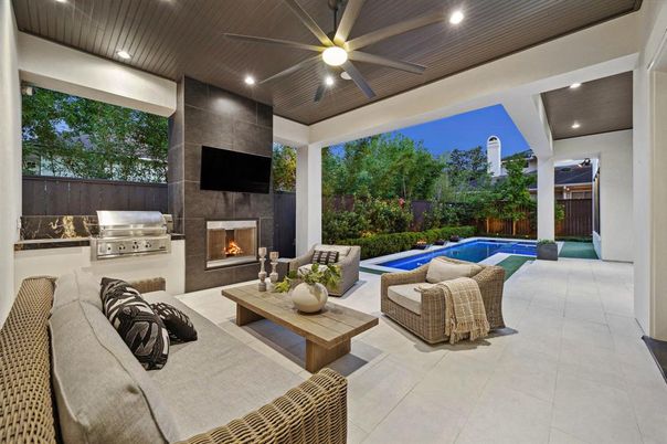 Exterior, Fireplace, Pool