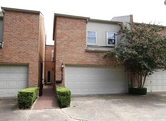 Attached, Exterior, Facade, Brick Facade, Rowhouse
