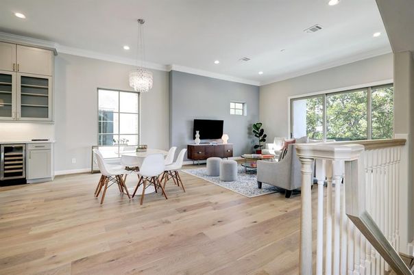 Chandelier, Dining room, Interior, Living room, Recessed Lighting, Wood Texture Flooring
