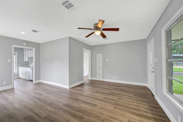 Empty room, Interior, Recessed Lighting, Wood Texture Flooring