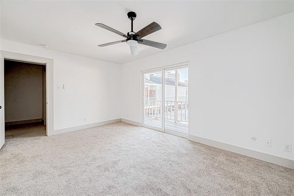 Empty room, Interior