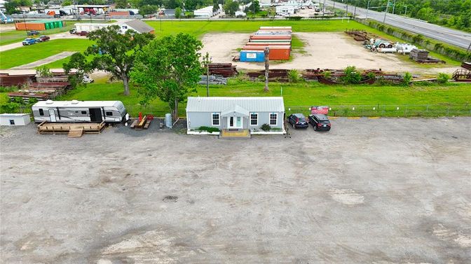Exterior, Drone