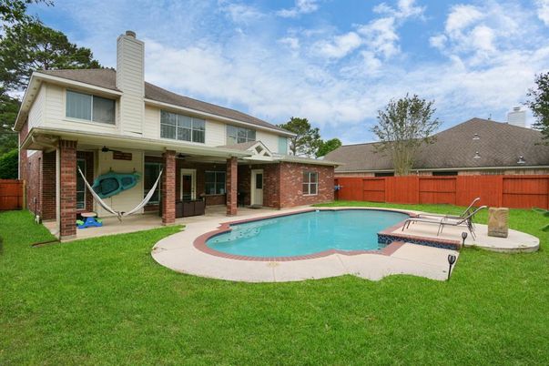 Backyard, Exterior, Pool