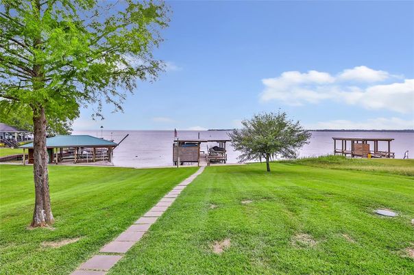 Backyard, Exterior, Lake