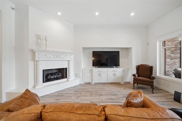 Fireplace, Interior, Living room, Recessed Lighting, Wood Texture Flooring