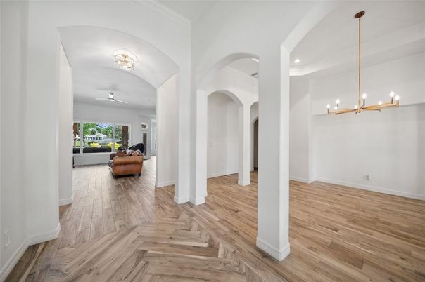 Interior, Pendant Lights, Recessed Lighting, Wood Texture Flooring