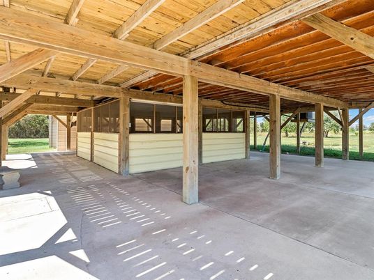 Exterior, Wooden Beams