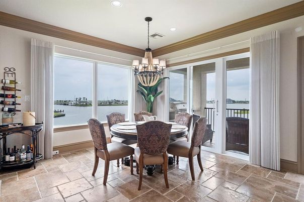Chandelier, Dining room, Interior, Recessed Lighting, Water