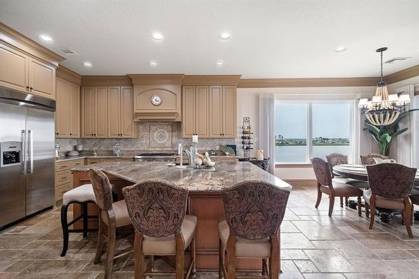 Chandelier, Dining room, Interior, Kitchen, Recessed Lighting, Stainless Steel Appliances, Water