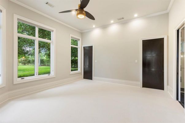 Empty room, Interior, Recessed Lighting