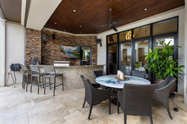Exterior, Recessed Lighting