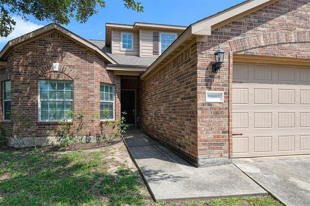Attached, Exterior, Facade, Brick Facade, Brick Traditional