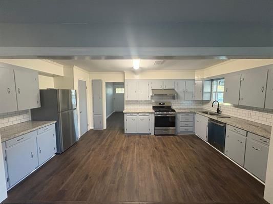 Interior, Kitchen, Stainless Steel Appliances, Wood Texture Flooring