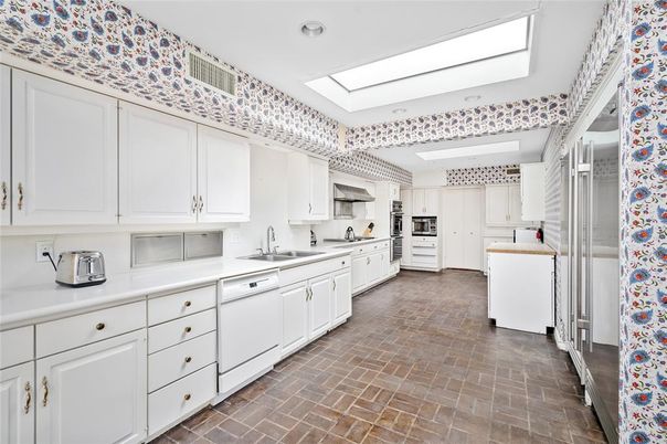 Interior, Kitchen, Recessed Lighting