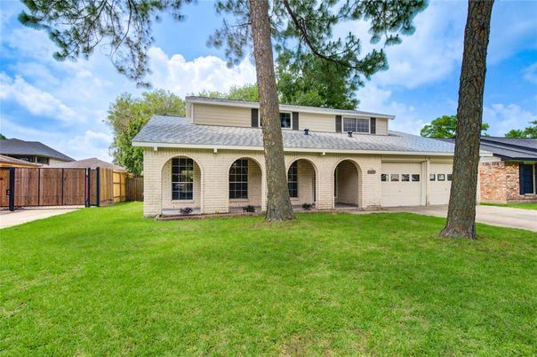 Attached, Backyard, Exterior, Facade, Ranch
