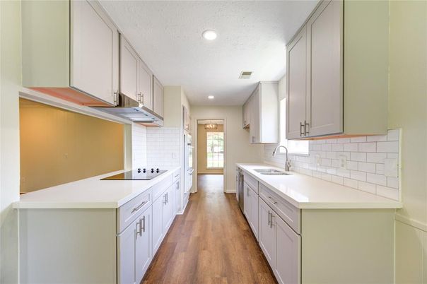Interior, Kitchen, Recessed Lighting, Wood Texture Flooring