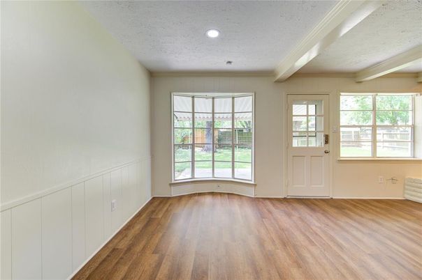 Empty room, Interior, Recessed Lighting, Wood Texture Flooring