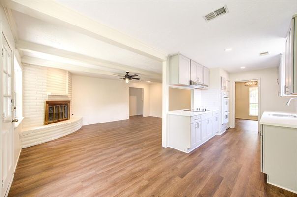 Fireplace, Interior, Kitchen, Recessed Lighting, Wood Texture Flooring