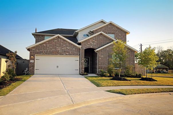 Attached, Exterior, Facade, Brick Facade, Brick Traditional