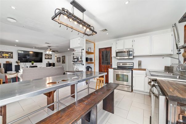 Dining room, Interior, Kitchen, Recessed Lighting, Stainless Steel Appliances