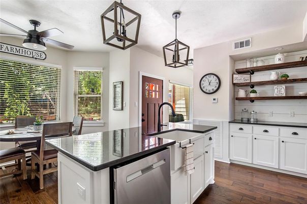 Dining room, Interior, Kitchen, Pendant Lights, Wood Texture Flooring
