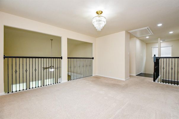 Chandelier, Empty room, Interior, Recessed Lighting