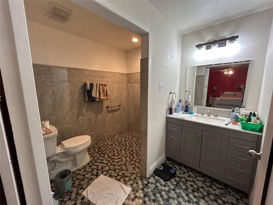 Bathroom, Interior, Recessed Lighting