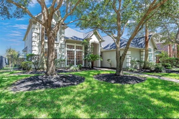 Attached, Backyard, Exterior, Facade, Tudor Revival