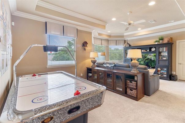 Game Room, Interior, Recessed Lighting