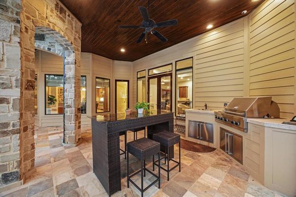 Exterior, Recessed Lighting