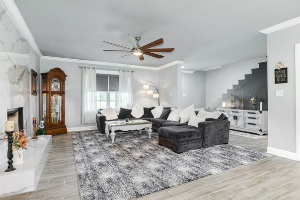 Interior, Living room, Recessed Lighting, Wood Texture Flooring