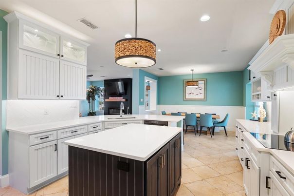 Dining room, Interior, Kitchen, Pendant Lights, Recessed Lighting
