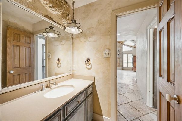 Bathroom, Interior, Pendant Lights