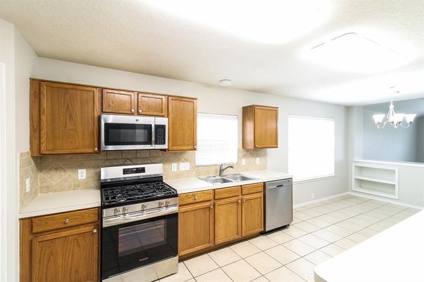 Chandelier, Interior, Kitchen