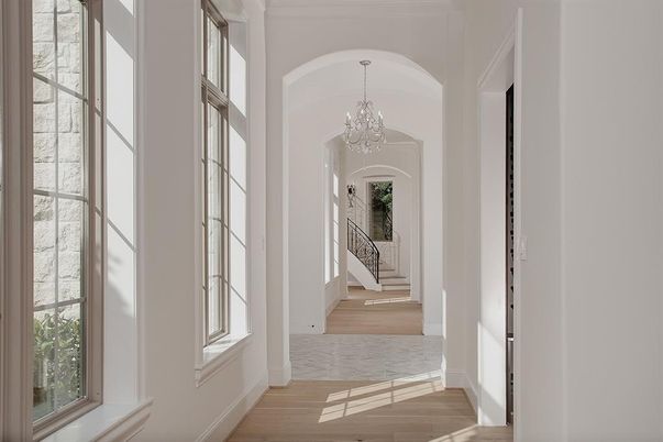 Chandelier, Interior, Wood Texture Flooring