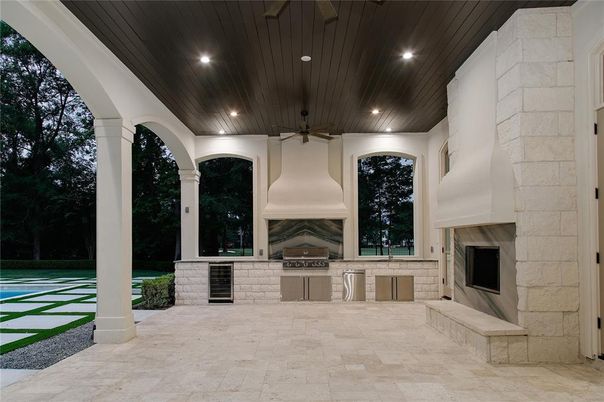 Exterior, Fireplace