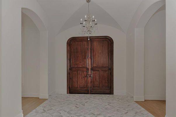 Chandelier, Interior, Wood Texture Flooring