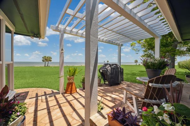 Backyard, Exterior, Water